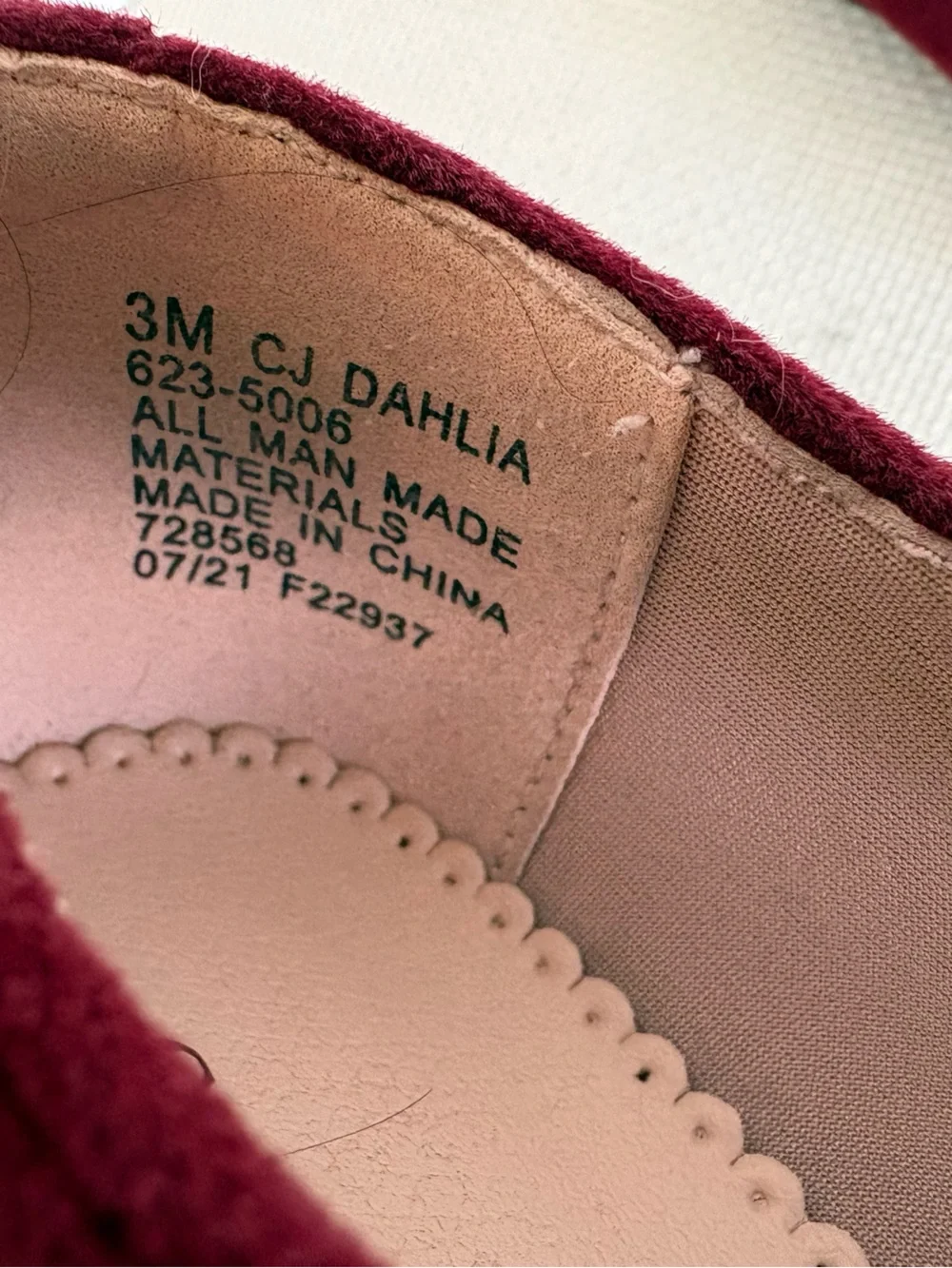 Christie & Jill Girls Size 3 Mary Jane Maroon Velvet Shoes Fancy Dress